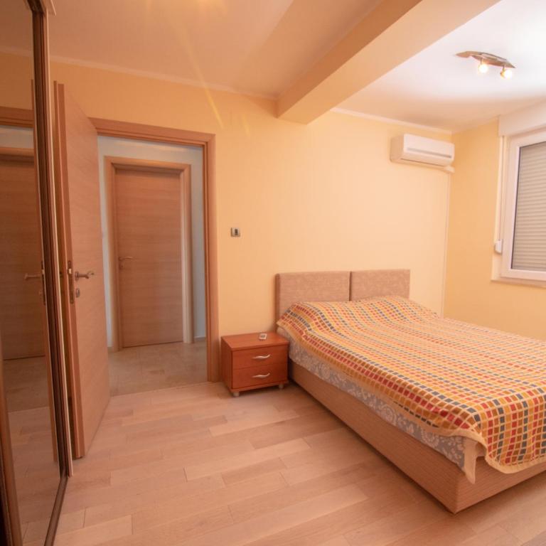 Mum's Apartment - Family Suite - 9