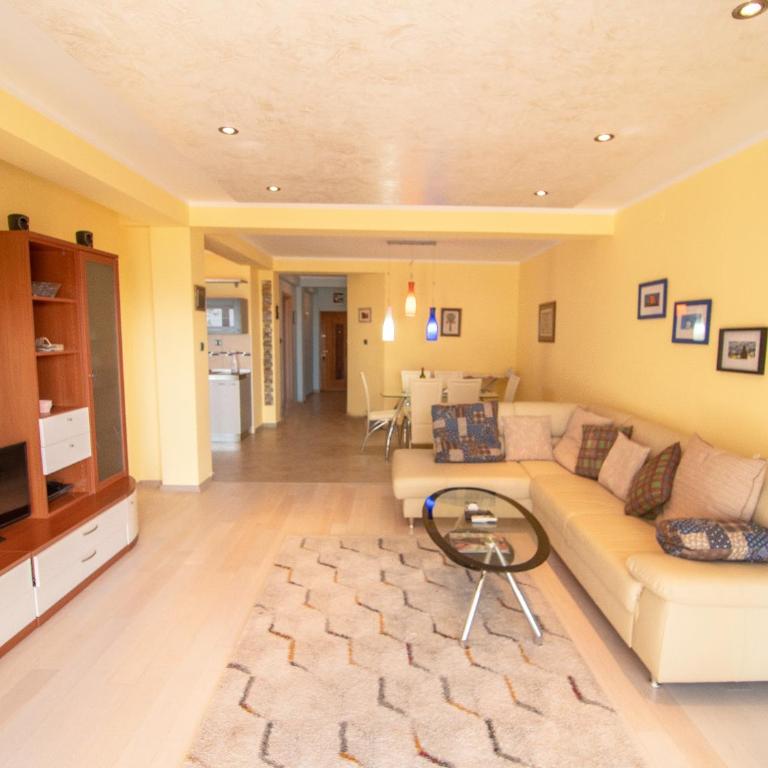 Mum's Apartment - Family Suite - 3