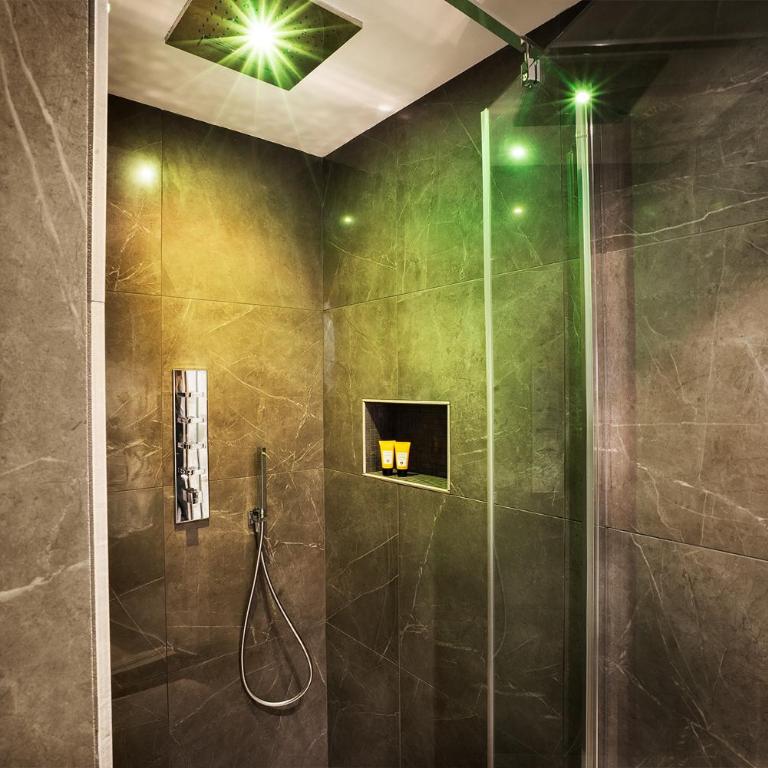 Alta Luxury Apartments - Frezza Apartment - Two-Bedroom Apartment - 10