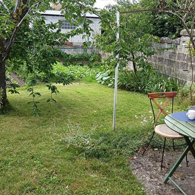 Un paradis de verdure en plein centre ville - Casa con 1 dormitorio - 4