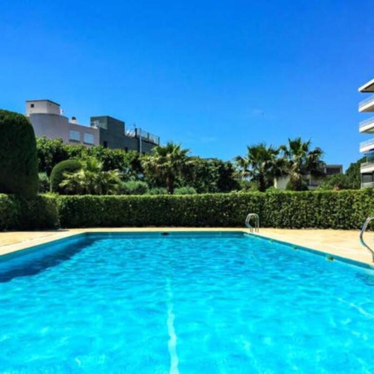 F2 Climatisé Piscine Proche Plage - Apartment mit 1 Schlafzimmer - 1