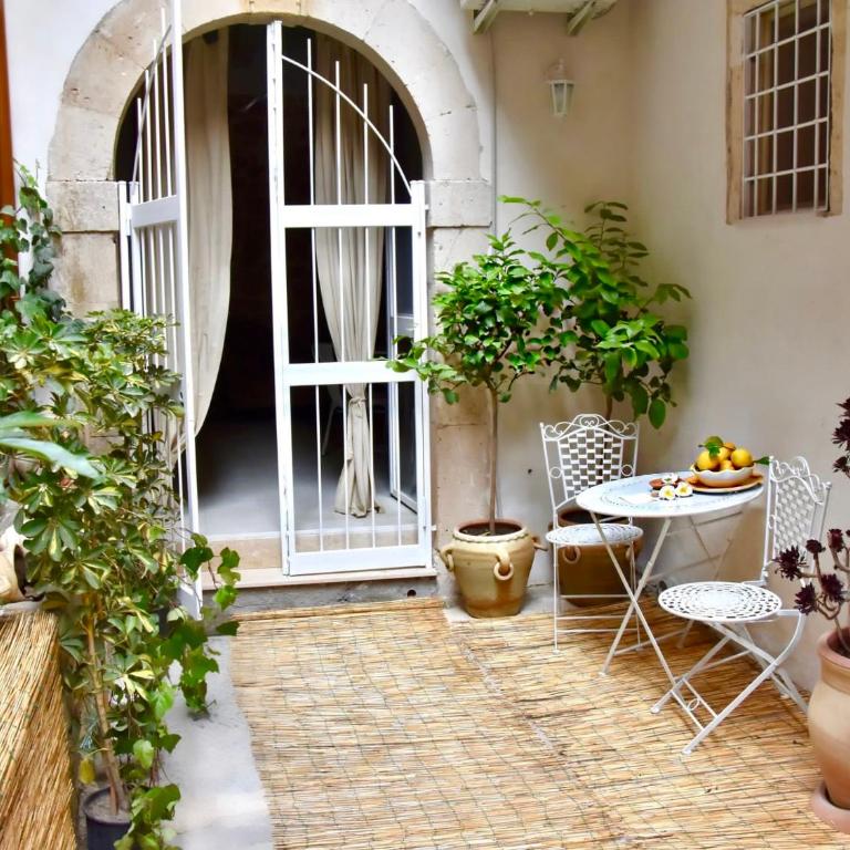 LEMON SUITE Ortigia - One-Bedroom Apartment - 39