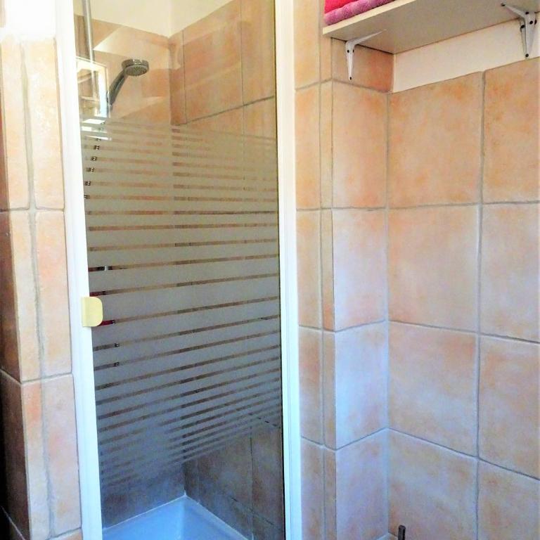 Maison De Village - Two-Bedroom Townhouse - 12