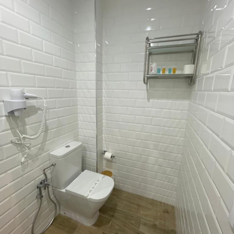 Alojamiento Saturno 1 - Habitación Doble con baño privado - 3
