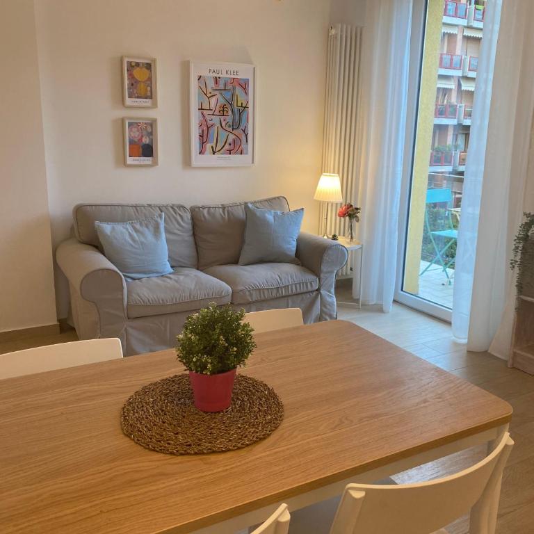 Modern City Apartment - Appartamento con 2 Camere da Letto - 14