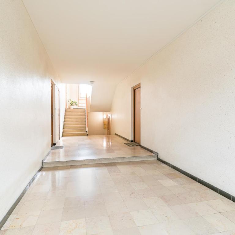 Appartement Climatisé 7mn Centre Ville 95M2 4 Adultes Bébé Garage Sous sol Arrivée Autonome - Apartment - 14