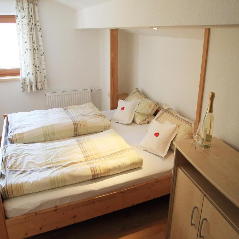 Gästehaus Schmid & Reitzner - Apartment mit 2 Schlafzimmern und Balkon - 3