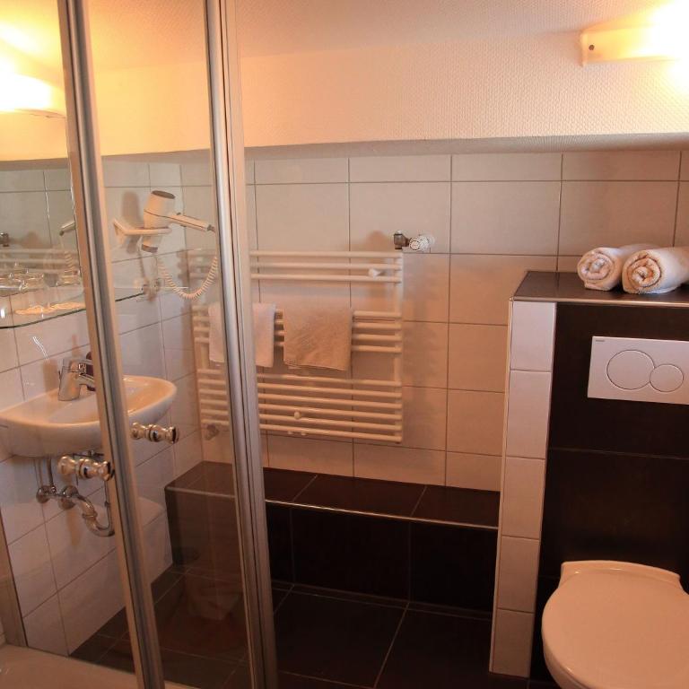 Gästehaus Schmid & Reitzner - Apartment mit 2 Schlafzimmern und Balkon - 5