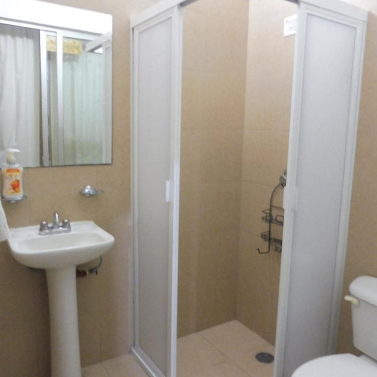 Posada Casa Adriana - Habitación Doble con baño privado - 8