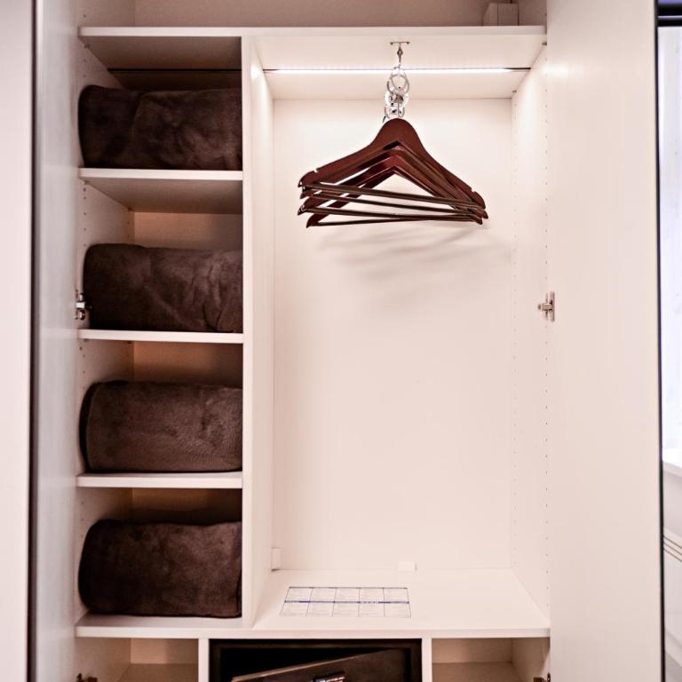 Modern & Comfortable Apartment in the City Center - One-Bedroom Apartment - 36