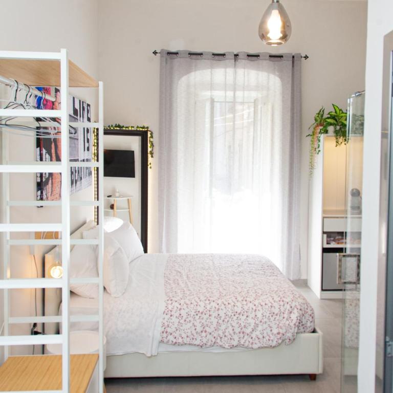 Arechi Room - Monolocale con Balcone - 3