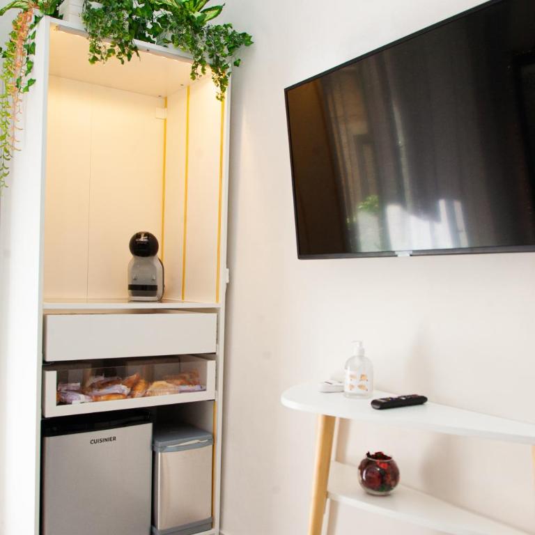 Arechi Room - Monolocale con Balcone - 7