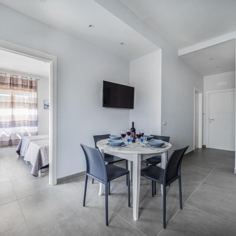 Azzurro Park Suite - De Vivo Realty Sorrento - Two-Bedroom Apartment - 16