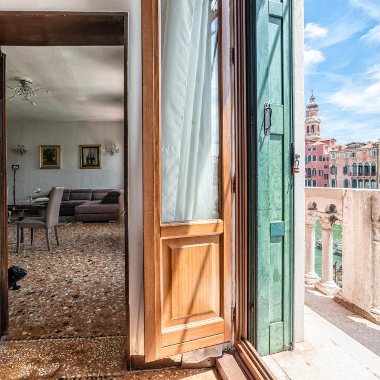 Royal Rialto Apartment - Grand Canal View - Apartment with Terrace - 36