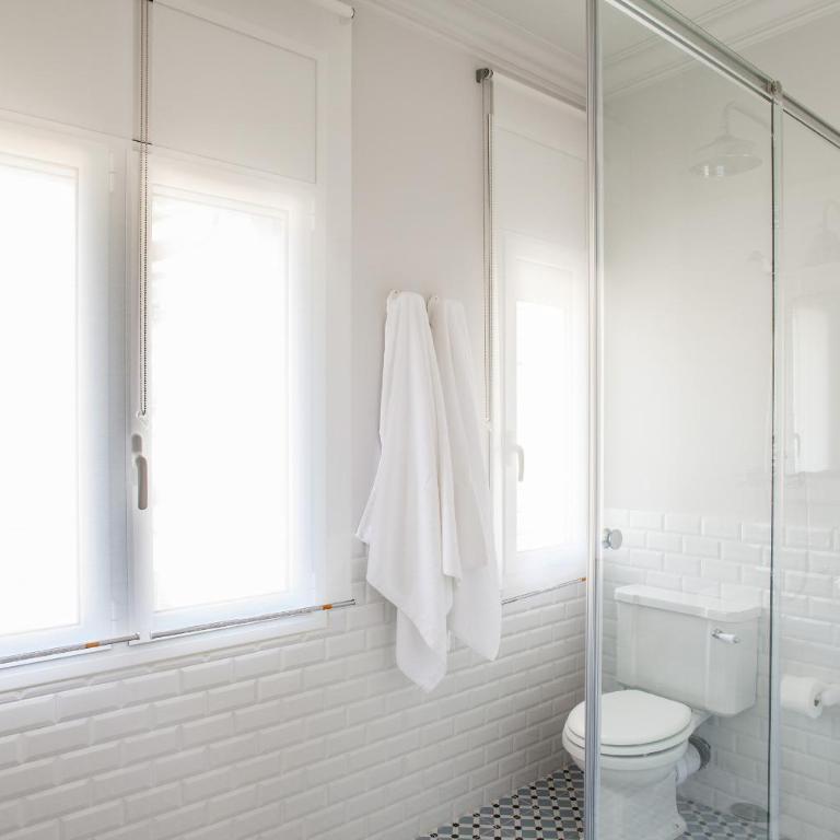 Ola Living Broto - Four-Bedroom Apartment - 14