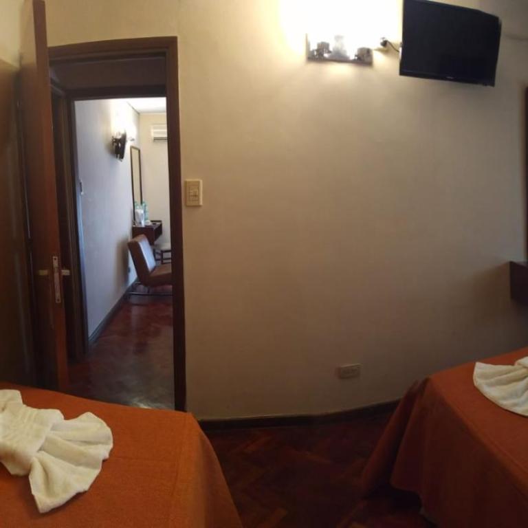 Crystal Hotel - Apartamento con baño compartido - 3