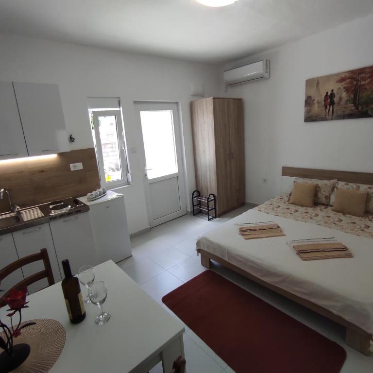 Apartments Željka-Dobrota - Two-Bedroom Apartment - 12