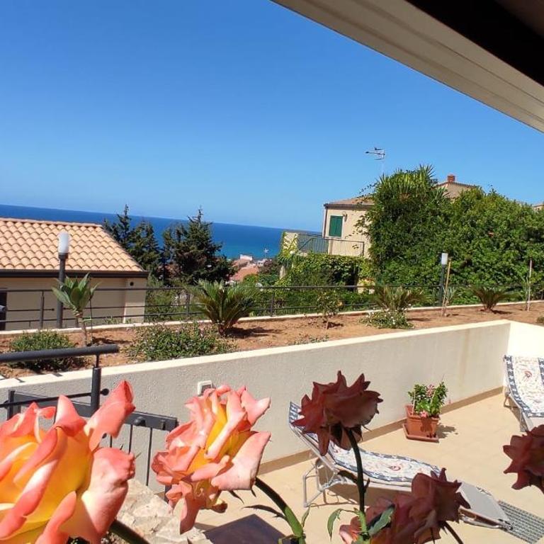 Lucia's Garden - Villa with Sea View - 8