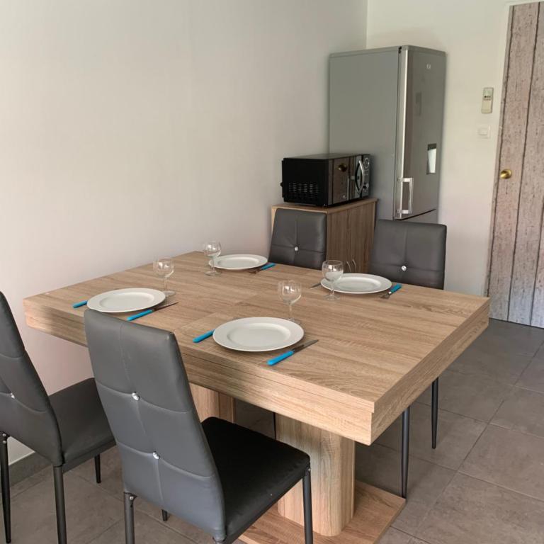 APPARTEMENT PALAVAS LES FLOTS AVEC JARDIN et PISCINE - Appartement 2 Chambres - 5