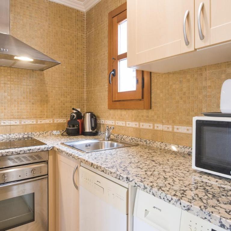 La ventana de Leonor - Apartamentos Aloha Toledo - Apartamento - 17