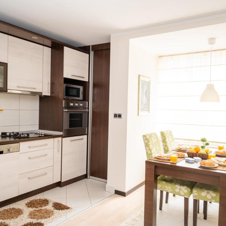 Bright 1BDR Apartment in the City Center - Apartman sa 1 Spavaćom Sobom - 16