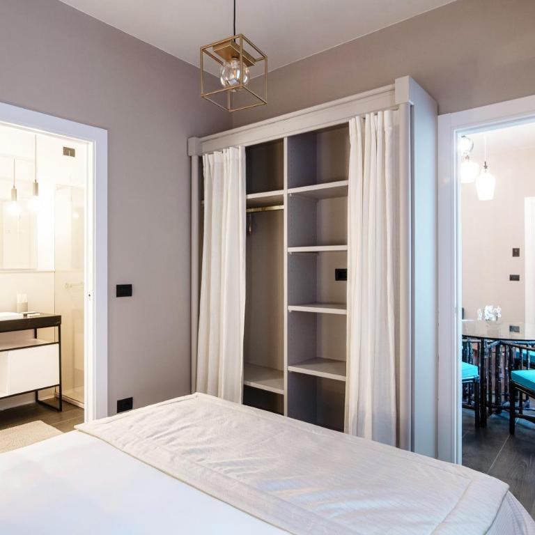 In Centro Luxury Rooms - Family Room - 7