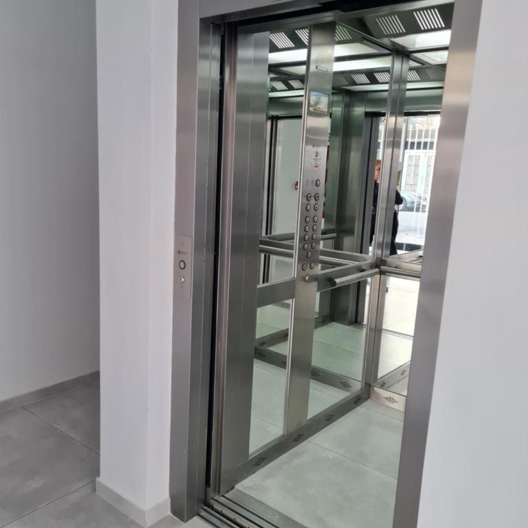 Confort Platense departamento con cochera - Apartamento de 1 dormitorio - 37