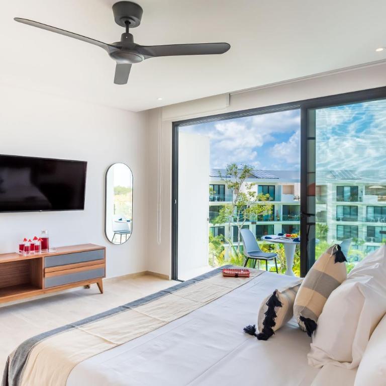 Central Park Lagunas by Alegría Rentals and Sandy Powerful - Suite con vistas al lago - 18