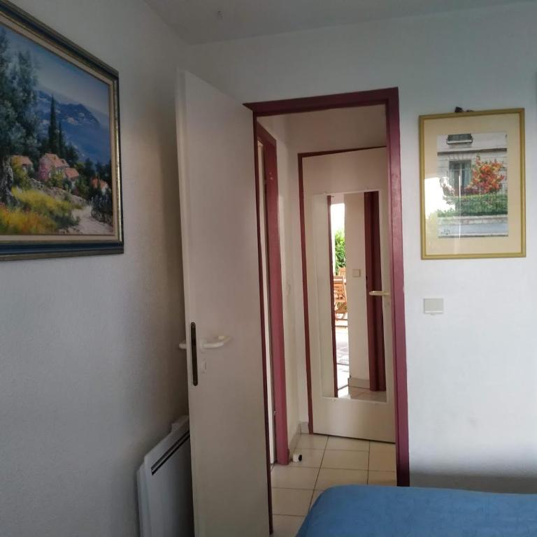 Garden level for 5 people with sea view - Villa - 23