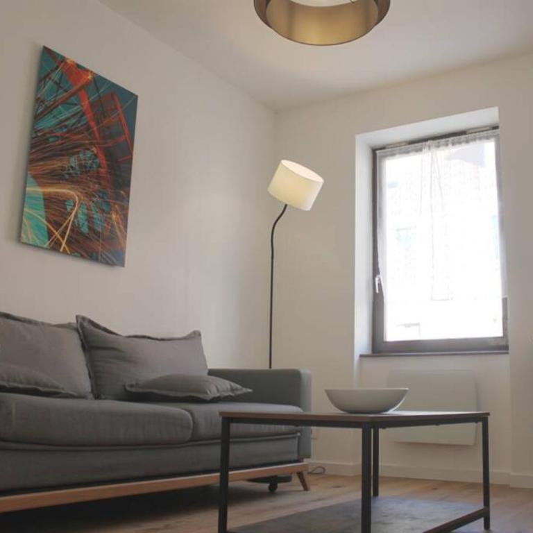 Nod off in Neudorf! Cozy 2 beds near the tram - Two-Bedroom Apartment - 1