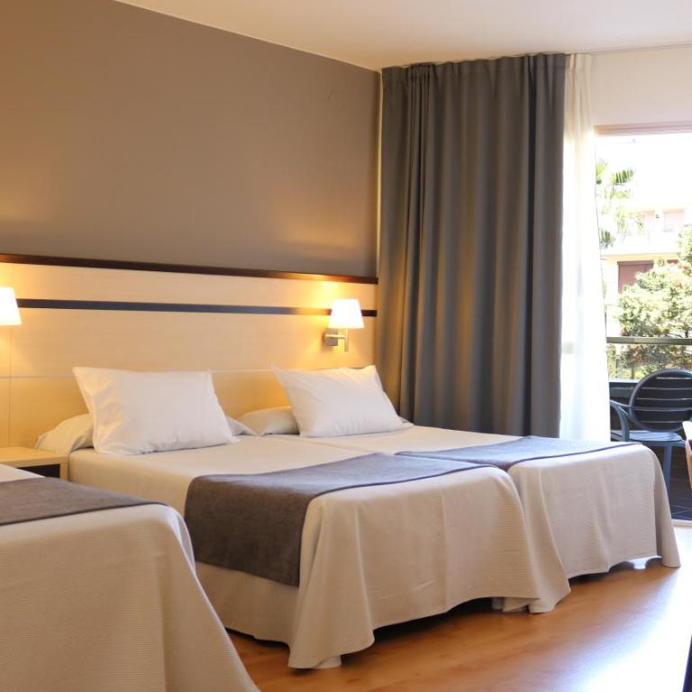 Golden Port Salou & Spa - Habitación Cuádruple Estándar - 3
