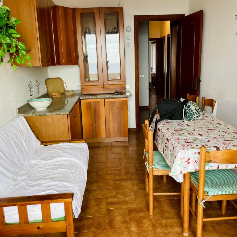Casa Cristina con vista mare - Two-Bedroom Apartment - 15