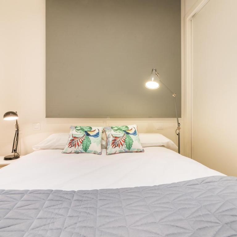 For You Rentals FREE WiFi Apartment TEMPORAL Malasaña Madrid Center MMA273 - Apartamento de 2 dormitorios - 18