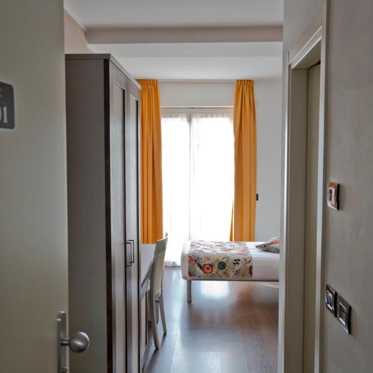 Hotel Lago di Como - Camera Singola con Bagno Privato - 4