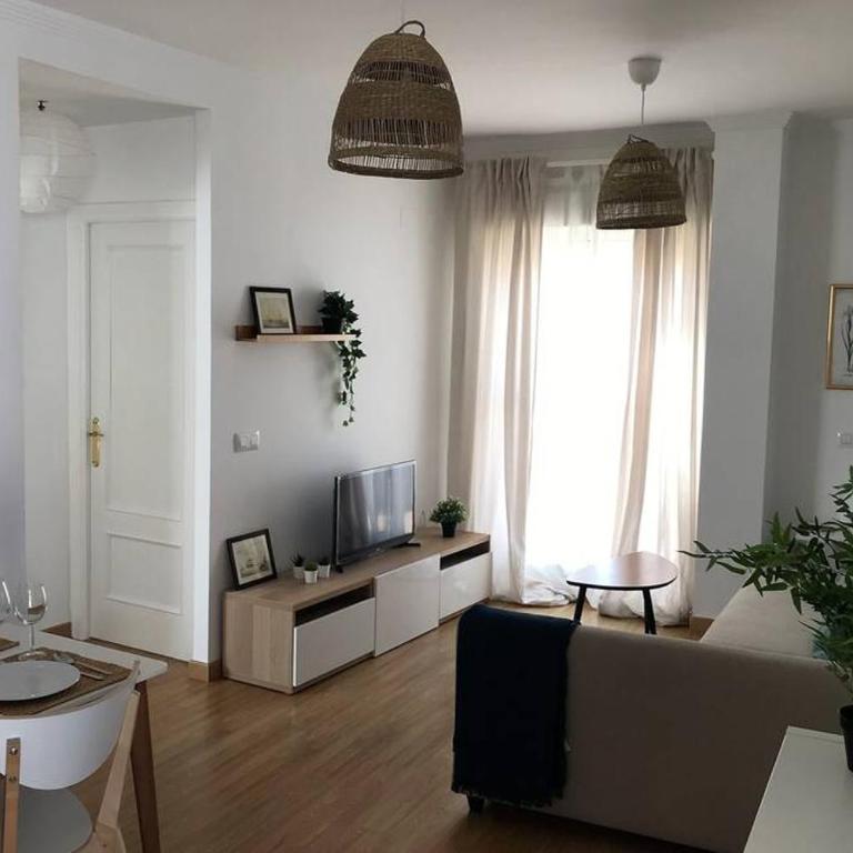 ÁTICO EN EL CENTRO, terraza 20 m2, garaje, Wi-Fi, AC - Apartamento de 2 dormitorios - 1