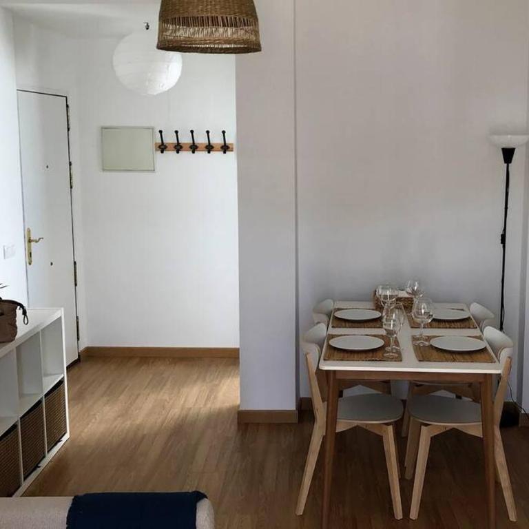 ÁTICO EN EL CENTRO, terraza 20 m2, garaje, Wi-Fi, AC - Apartamento de 2 dormitorios - 4