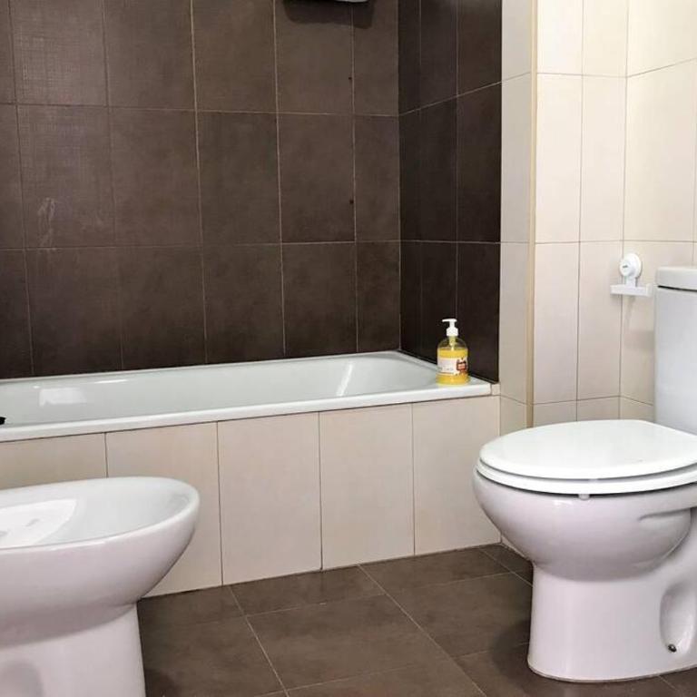 ÁTICO EN EL CENTRO, terraza 20 m2, garaje, Wi-Fi, AC - Apartamento de 2 dormitorios - 14