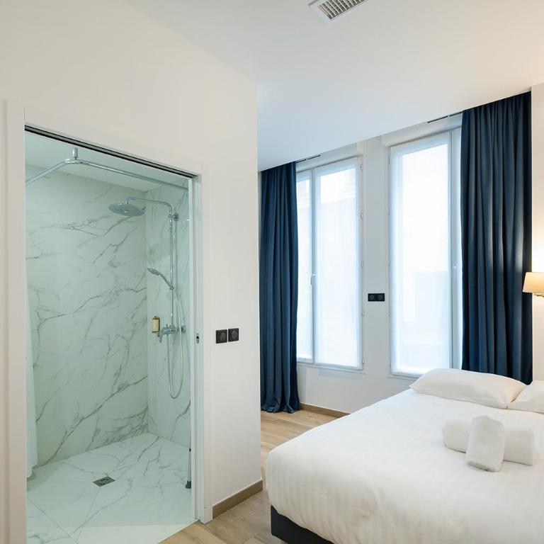 HOTEL AU COEUR DES ARTS ET METIERS - Chambre Double - Rez-de-Chaussée - 2