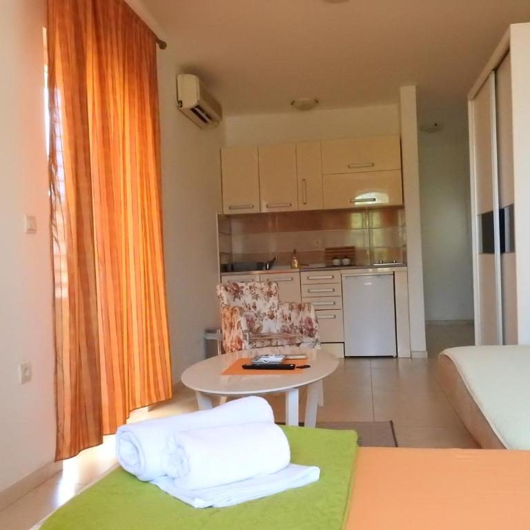 Luna Apartments - Studio sa Balkonom - 7