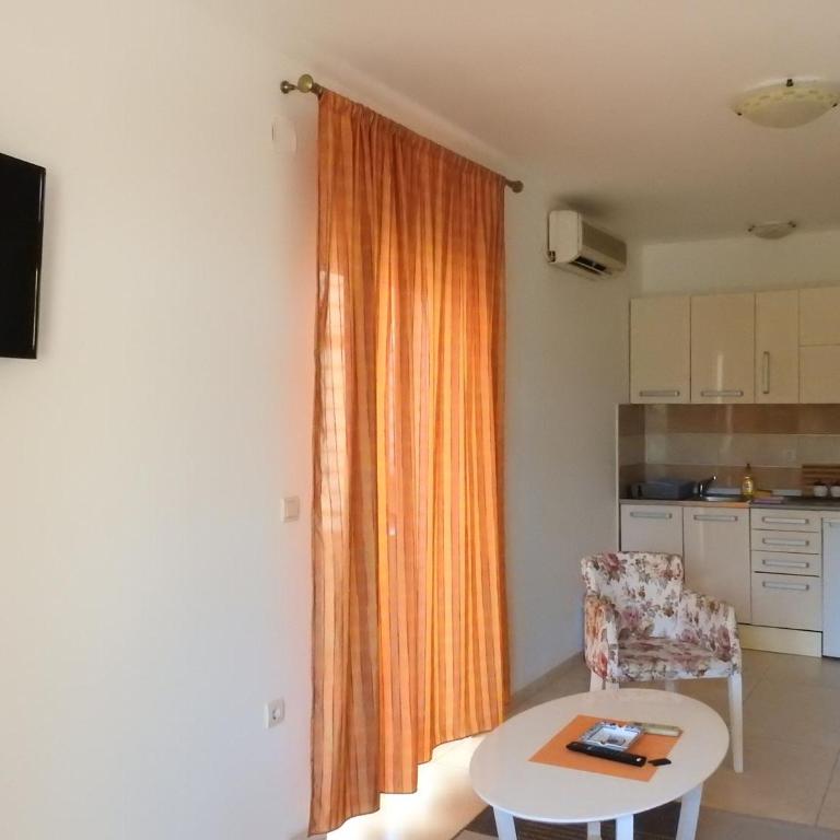 Luna Apartments - Studio sa Balkonom - 6