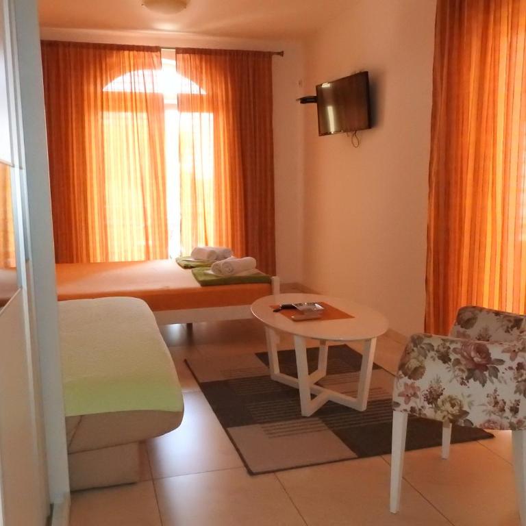 Luna Apartments - Studio sa Balkonom - 10