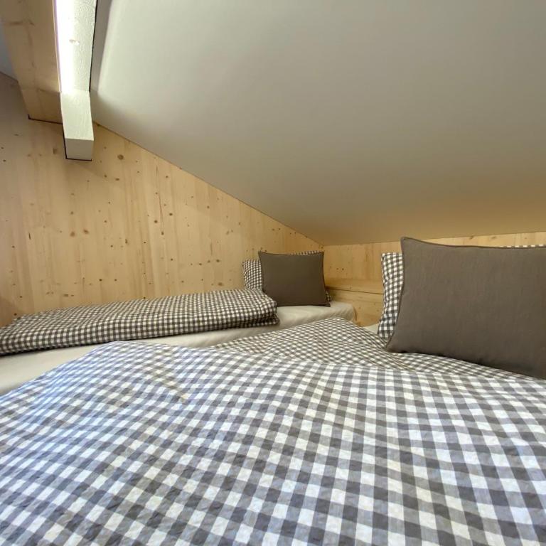 Gasthaus Sulzfluh - Familienzimmer mit Bad - 6