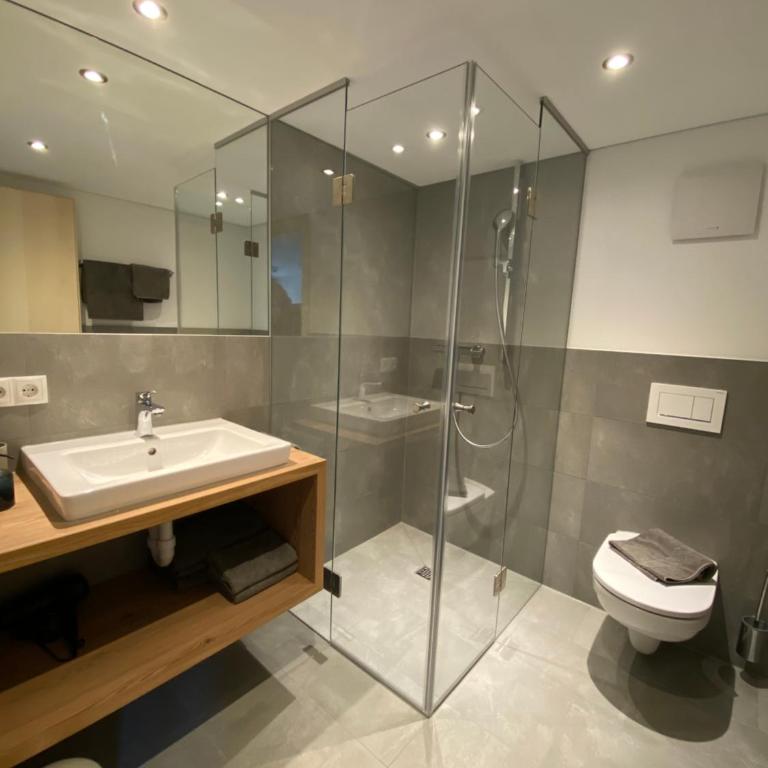 Gasthaus Sulzfluh - Familiensuite - 4