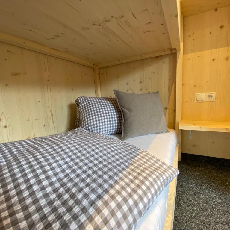 Gasthaus Sulzfluh - Familiensuite - 2