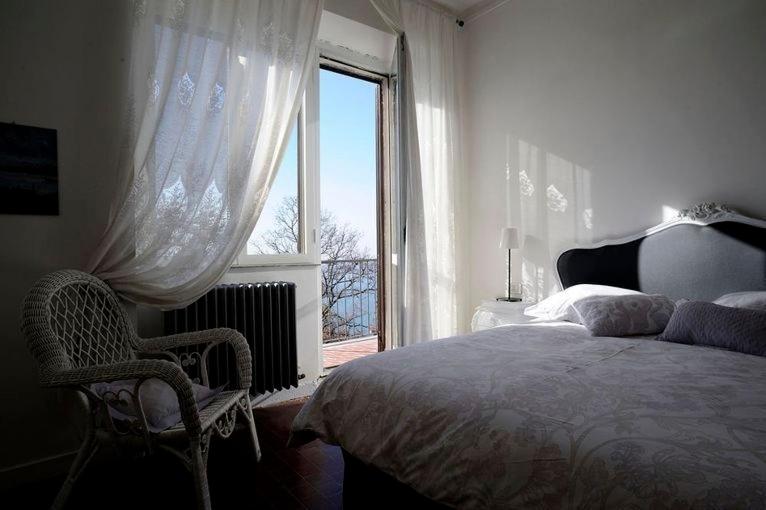 Il Caminetto Montefiascone - Camera Matrimoniale con Vista Lago - 1