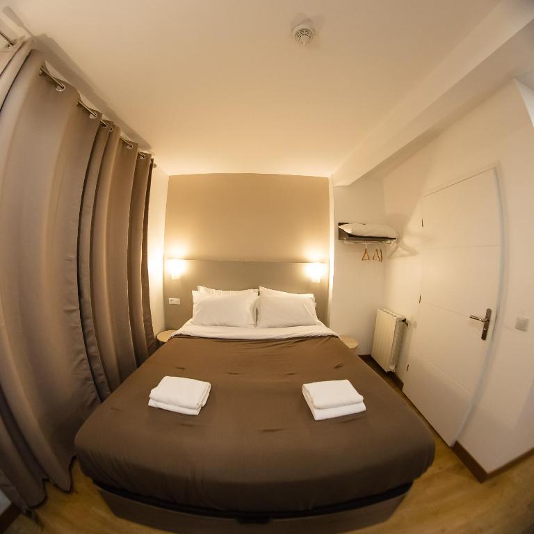 Hôtel des Arcades - Chambre Double Deluxe - 6