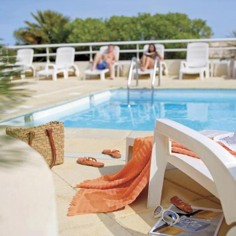 Monaco à 300m du Casino - Grand Studio avec Piscine - Studio Lit King-Size avec Canapé-Lit - 1