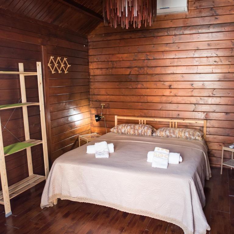B&B S Home - Chambre Lit Queen-Size - Vue sur Piscine - 23