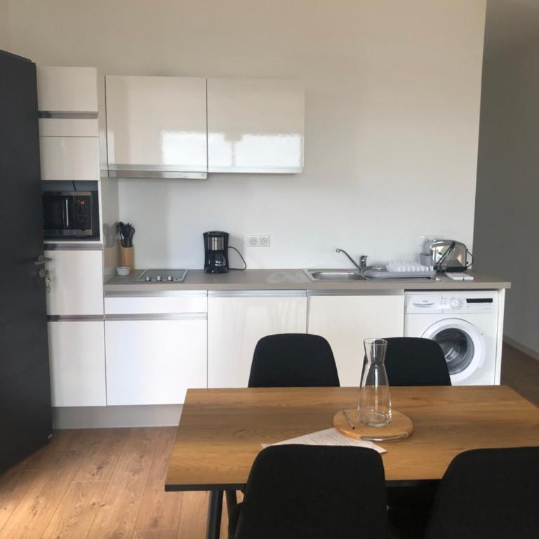 Ajaccio appartement 4 couchages, climatisé a 150m de la plage route des sanguinaires, parking privé - Apartment mit 2 Schlafzimmern - 6