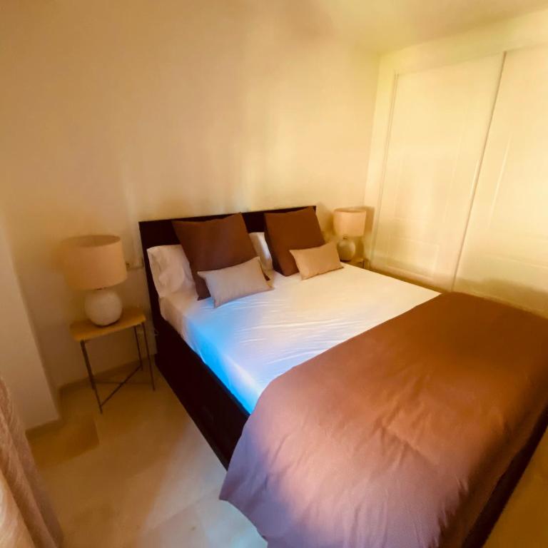 Lagos de Santa María Luxury Apartment Isabel - Two-Bedroom Apartment - 80